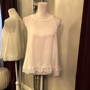 South & Co. NWT White Gauze Tank with Lace Trim Size Medium
